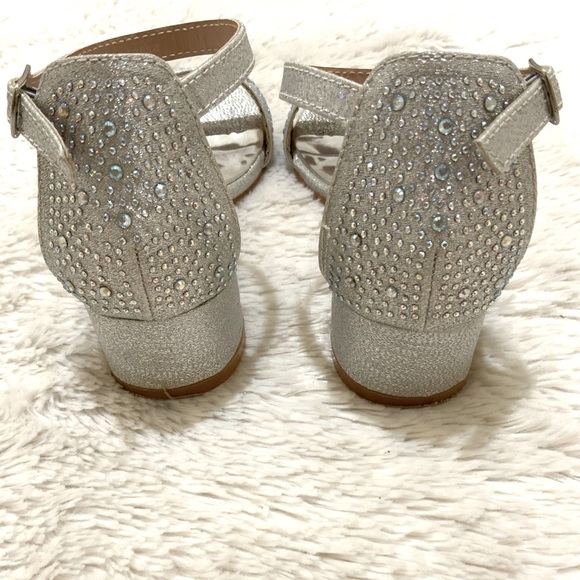 BADGLEY MISCHKA
Girl's Embellished Block Heel Sandals - Picture 5 of 7